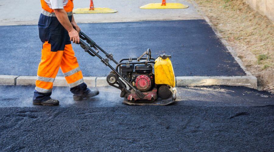 Professional gutter cleaning in Germantown, MD